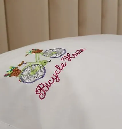 Bicycle House בית חווה פלגראס